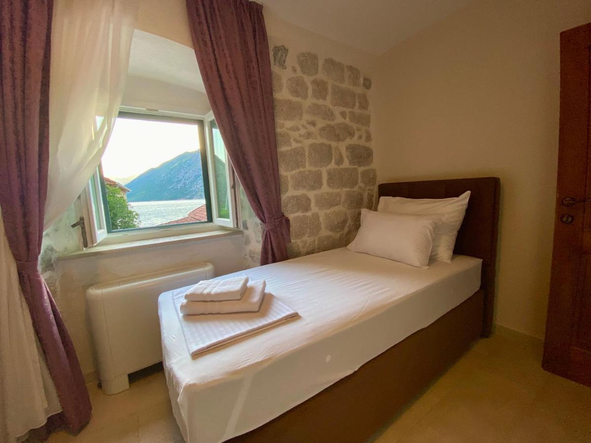 Apartment Caserma Kotor Exterior foto