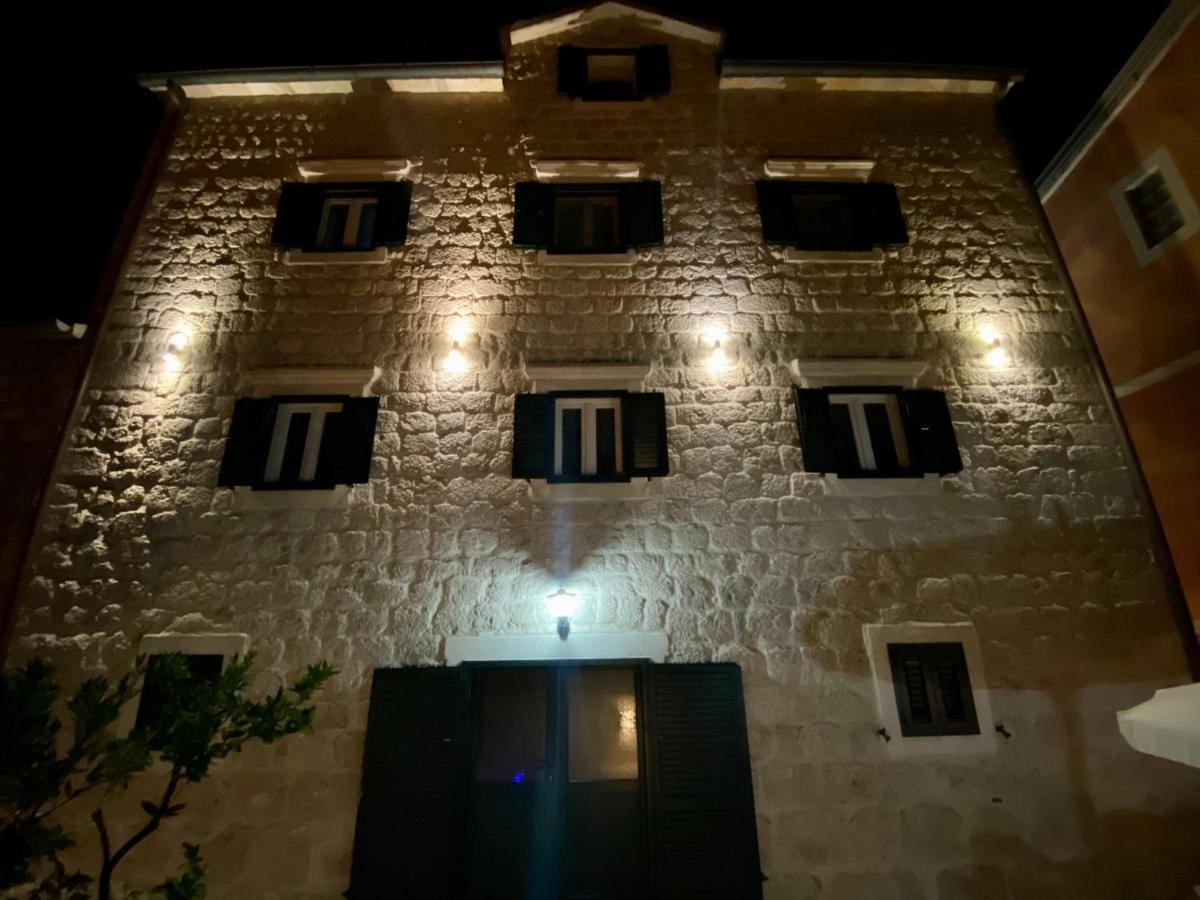 Apartment Caserma Kotor Exterior foto